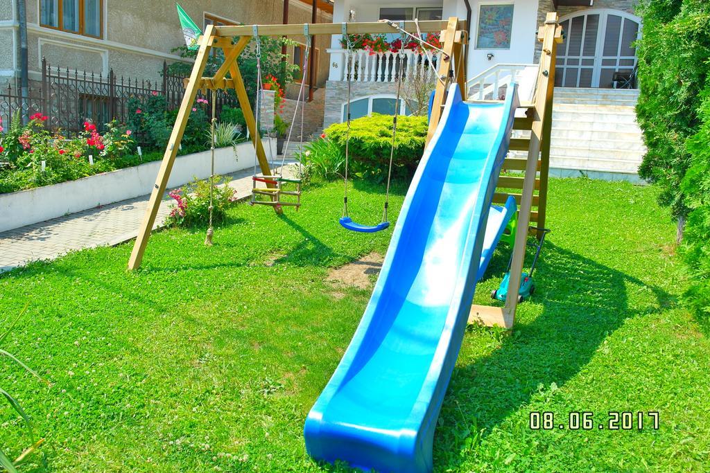 Casa Giulia Hotel Băile Olăneşti Екстериор снимка